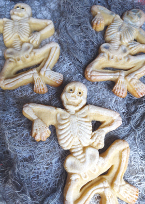 Hangable Skeleton Silicone Cookie Mold