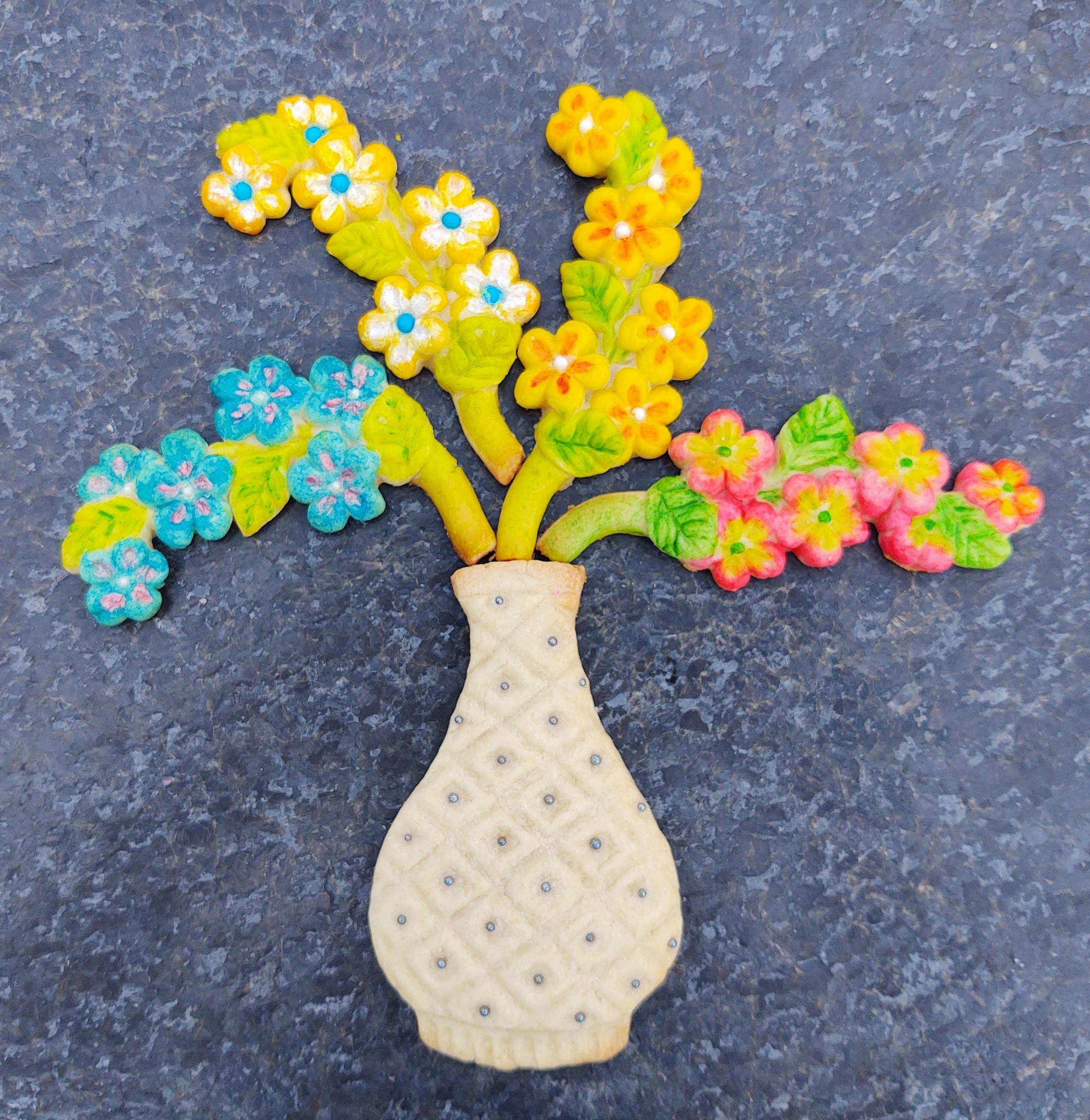Vase & Flower Bouquet Silicone Cookie Mold Set - SAVE $5